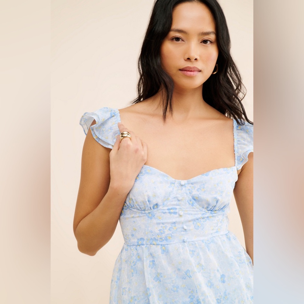 ASTR Flutter Sleeve Midsummer Midi Dress - Picture 3 of 4